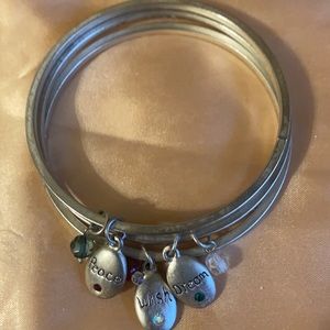 INSPIRATIONAL CHARMS BRACELET